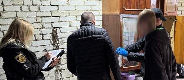 В селі на Стрийщині двоє мешканців Сумської області облаштували нарколабораторію