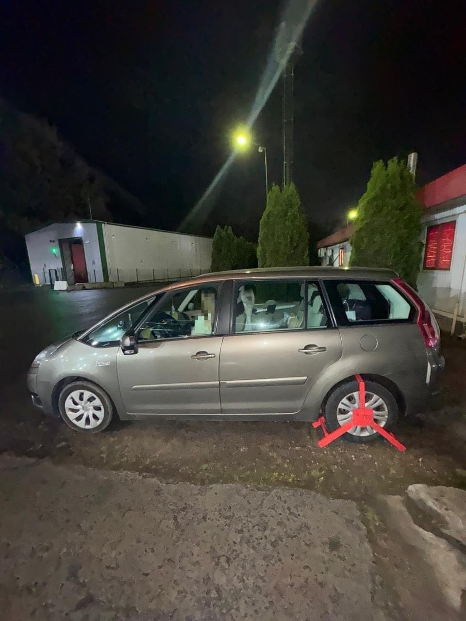 На Львівщині прикордонники виявили дві автівки з бази розшуку Інтерполу