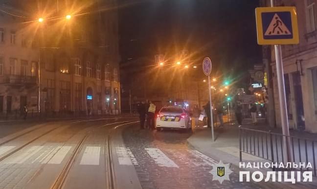 У Львові сталось дві ДТП за участю електросамокатів: одного з водіїв розшукують