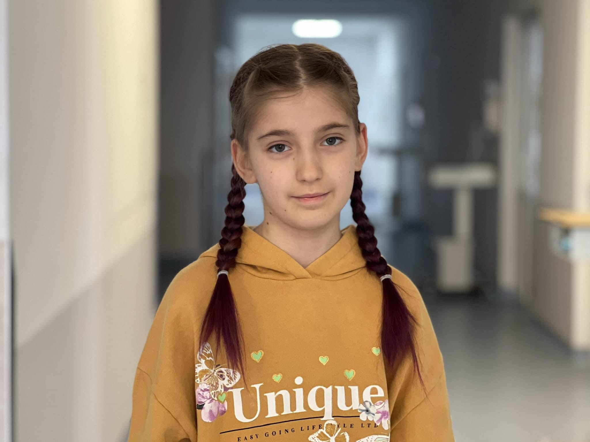 Лікували від застуди, а виявилося, що це була пухлина: львівські хірурги прооперували дитину