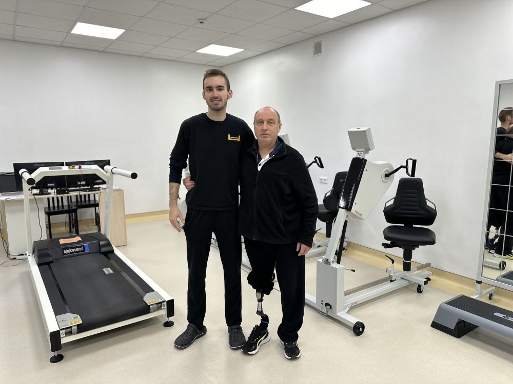 Примчав з Франції боронити країну: у Львові протезували Захисника, який втратив на війні кінцівку