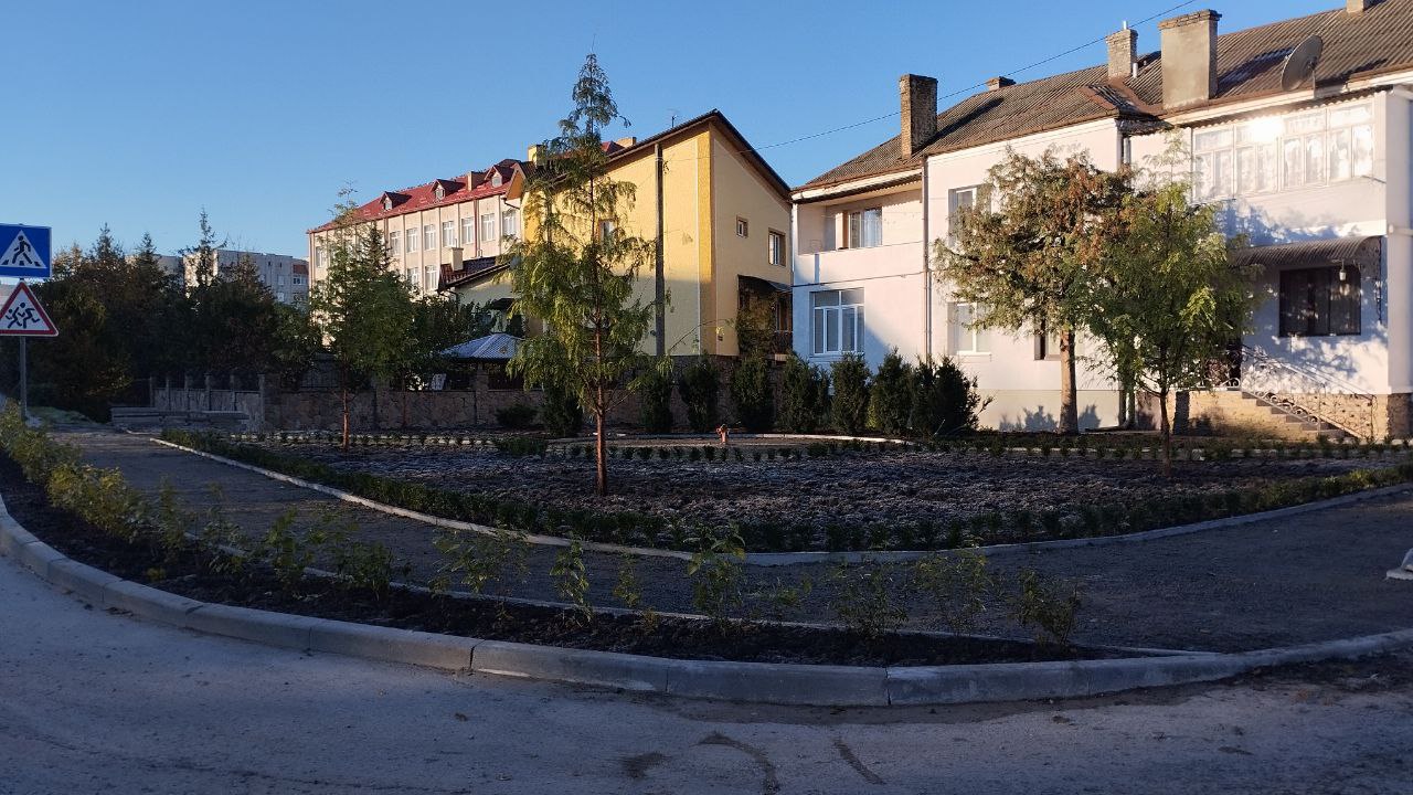 В Золочеві облаштовують сквер українсько-німецької дружби