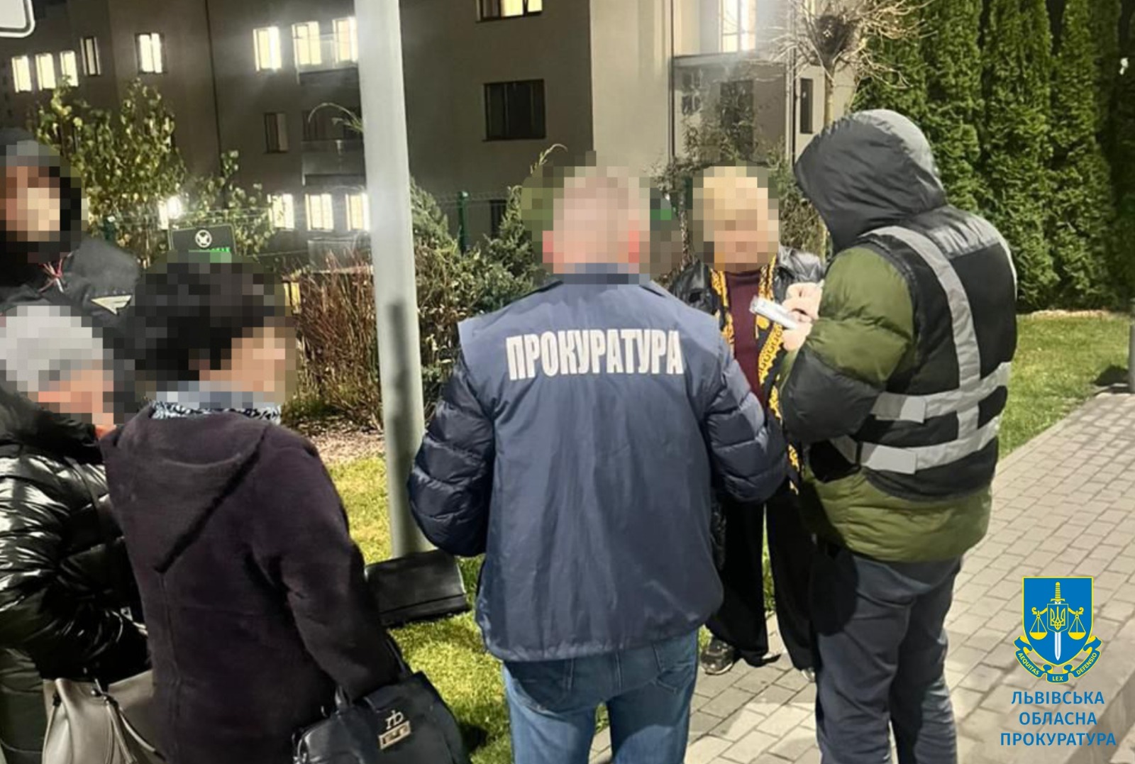У Львові затримали колишню лікарку, яка вимагала 5 тис доларів у військового за оформлення інвалідності