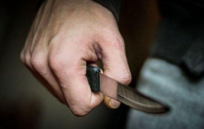 У Львові затримали чоловіка, який поранив ножем брата-близнюка: йому загрожує до 8 років ув’язнення