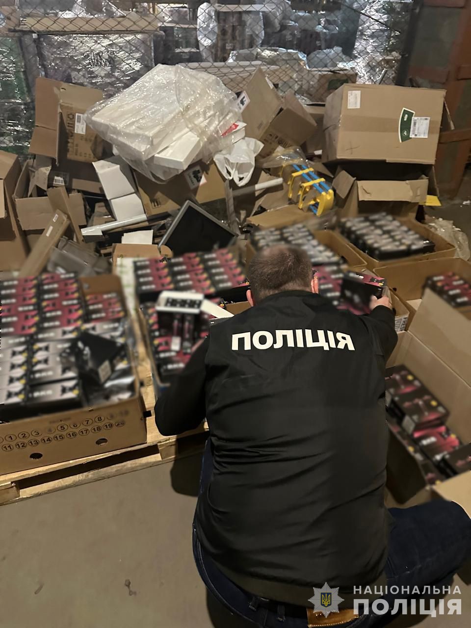 У Львові викрили канал незаконного постачання електронних цигарок на понад 6 млн гривень