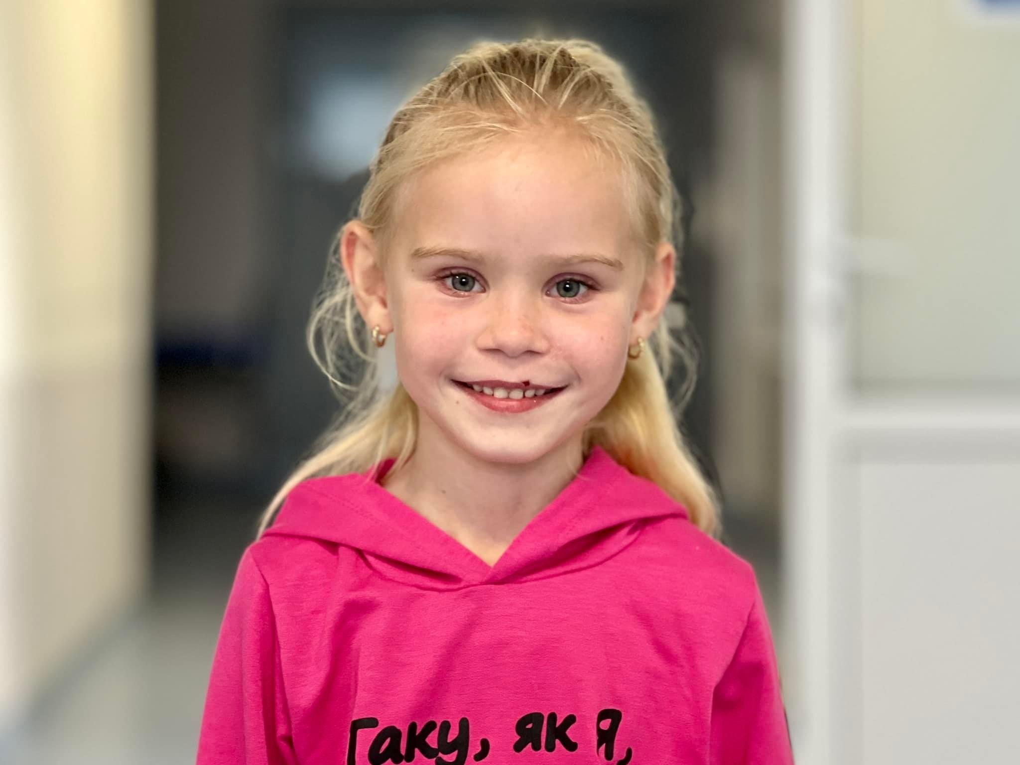 Не могла їсти і схудла до 14 кілограмів: львівські лікарі врятували життя 6-річної дівчинки з рідкісною хворобою