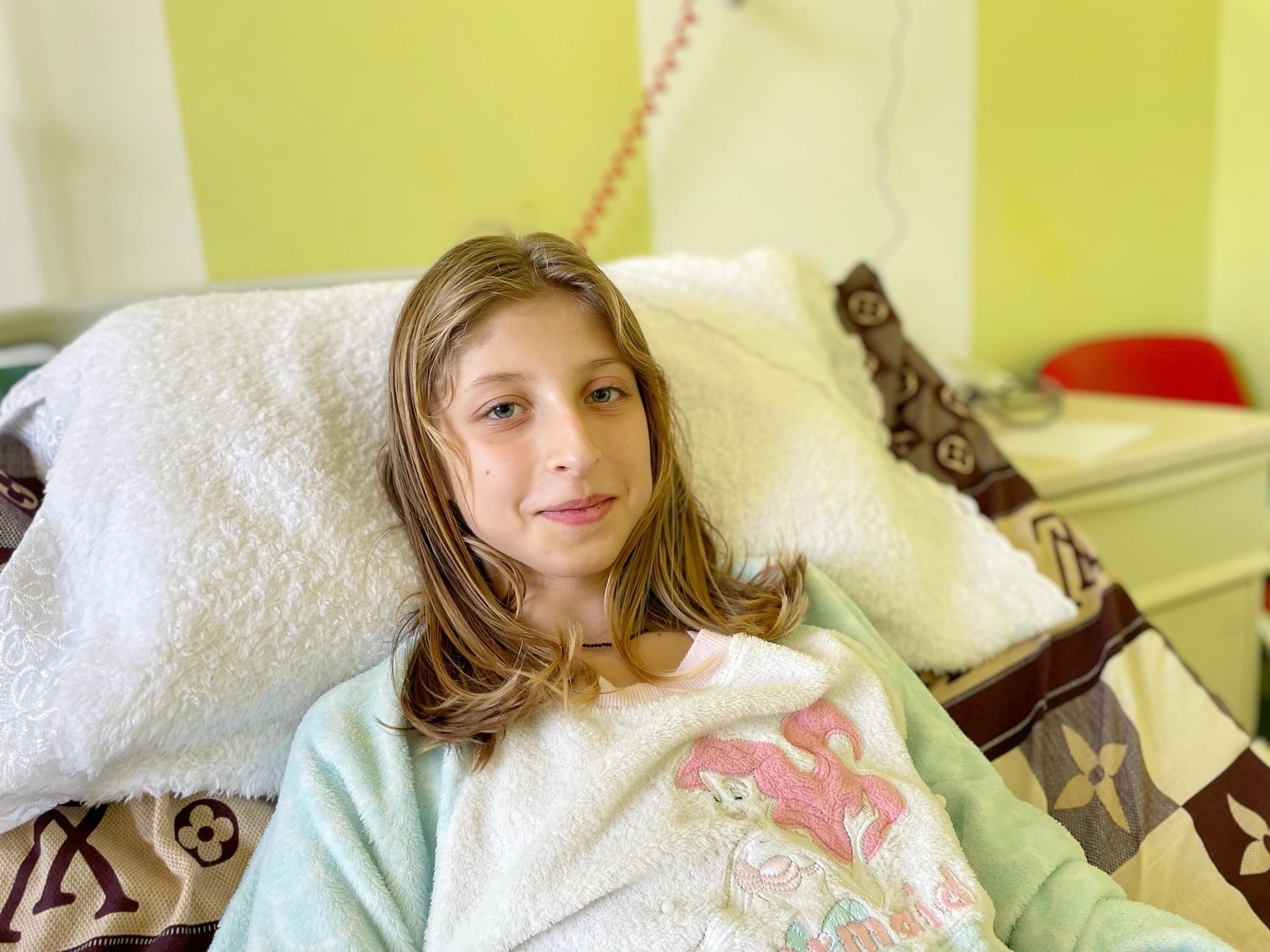 Львівські лікарі врятували 10-річну дівчинку, яка пів року жила в смертельній небезпеці через судинну патологію