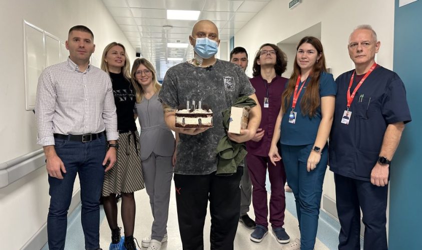 У Львові виконали першу дорослу донорську трансплантацію кісткового мозку: донором для військового став рідний брат