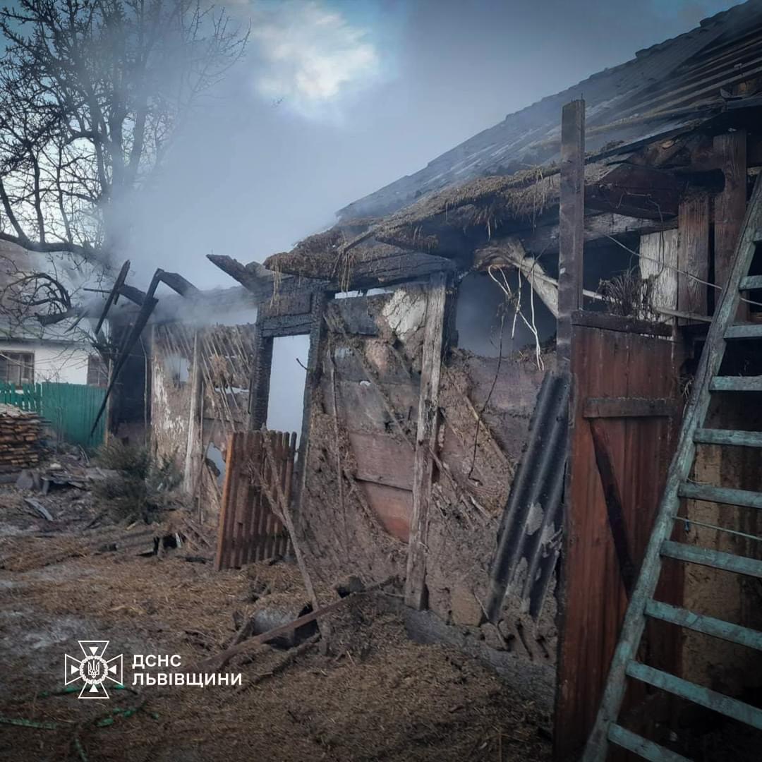 На Золочівщині на пожежі загинули більше 50 свійських тварин