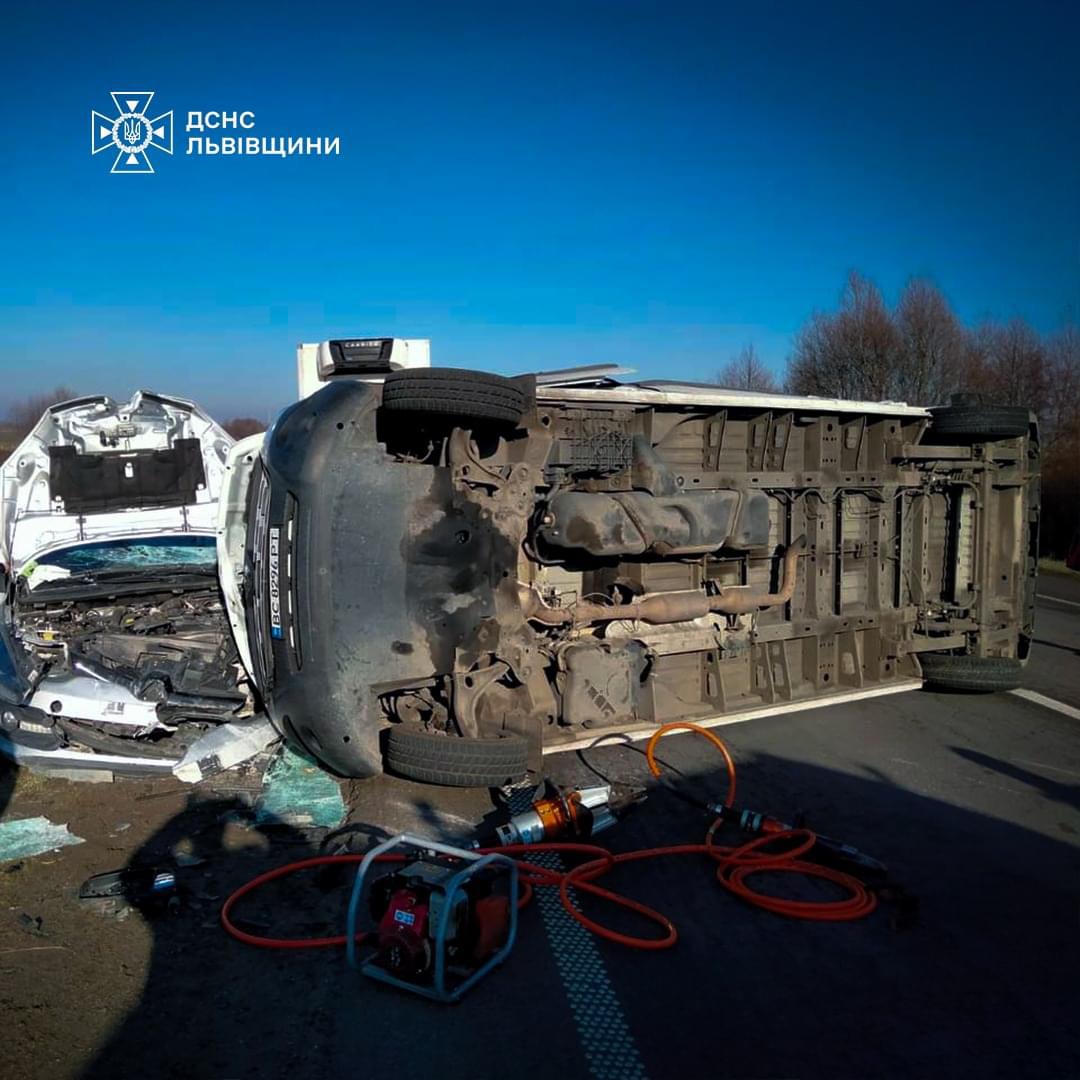 На Стрийщині сталась смертельна ДТП: є загиблий та травмовані