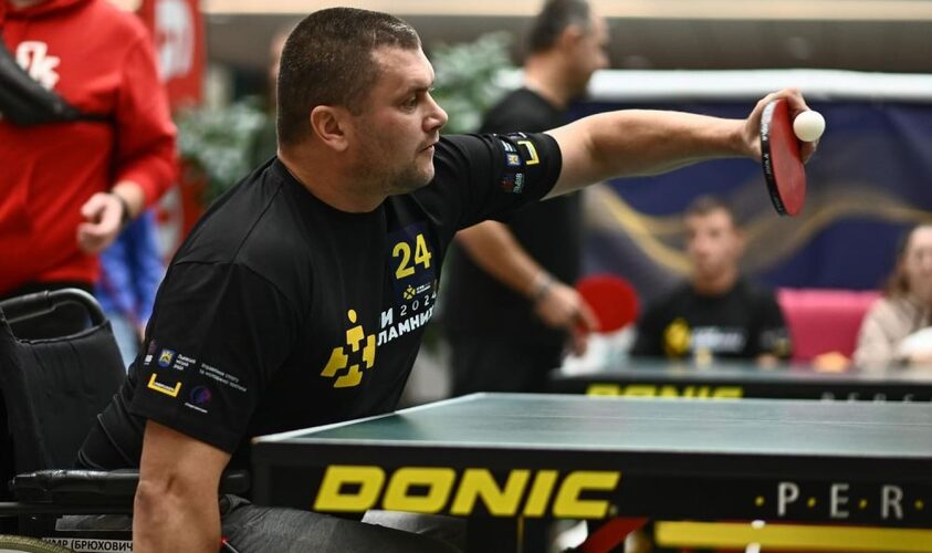 Ветеранів та їхні родини запрошують на безкоштовні тренування з настільного тенісу