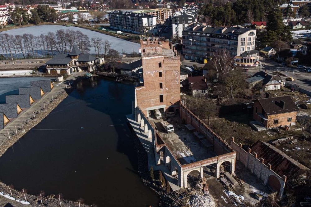 Верховний суд повернув озеро в Брюховичах громаді