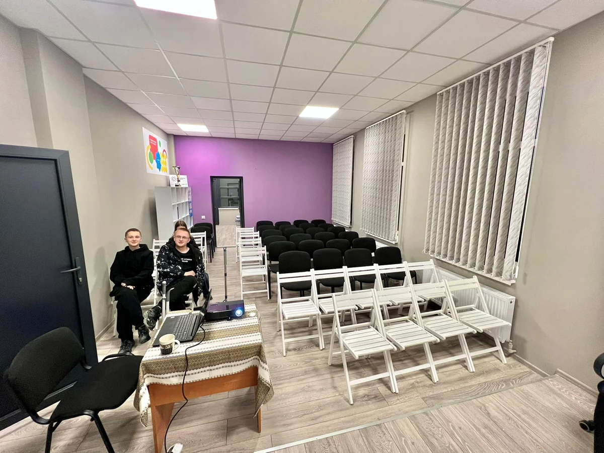 У Старому Самборі відкрили молодійжний центр: деталі