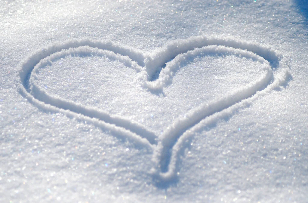 Сніг та ожеледиця на дорогах: якою буде погода на Львівщині у пʼятницю