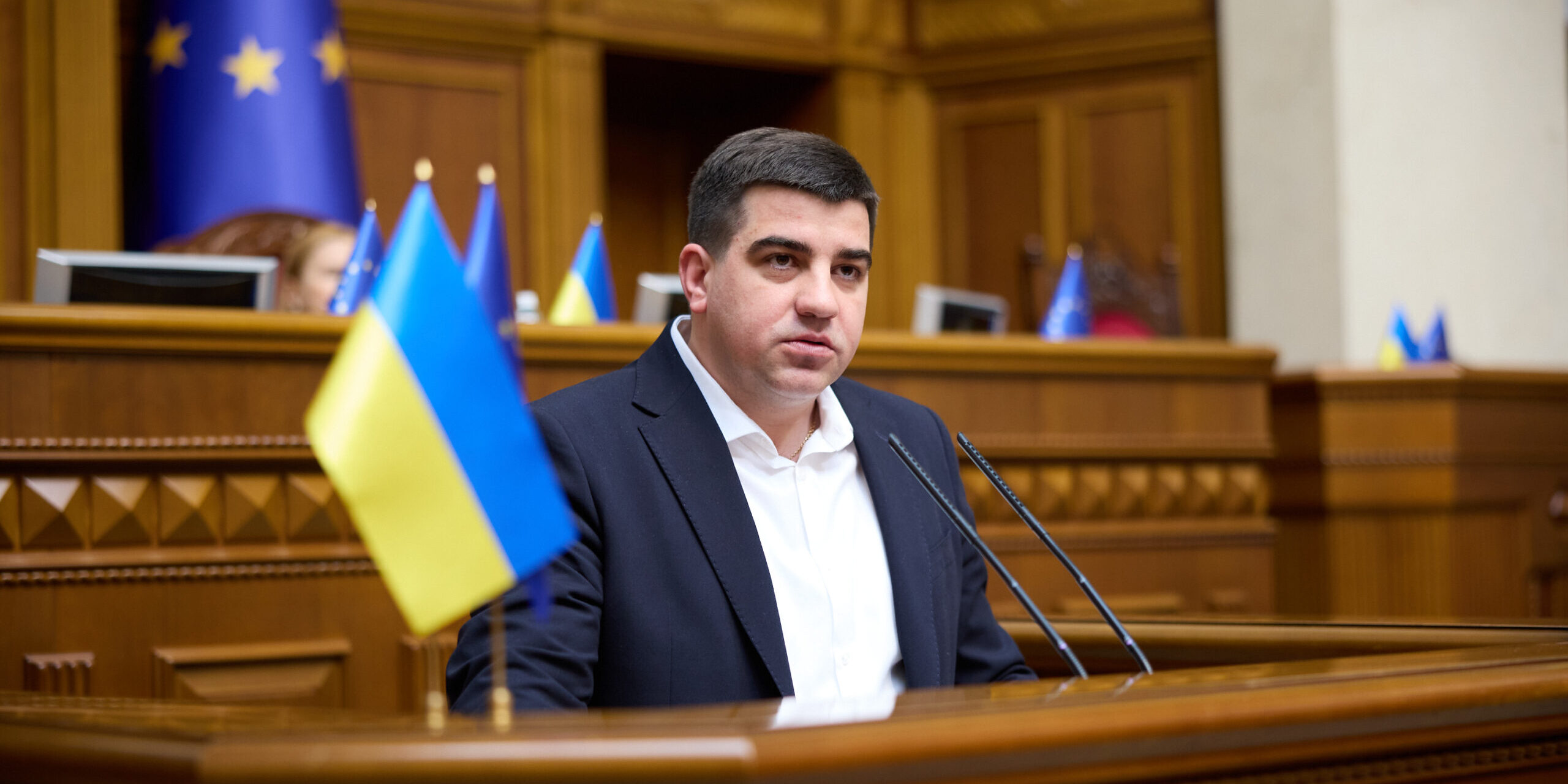 Бакунець виступає за позбавлення мандатів представників проросійських партій