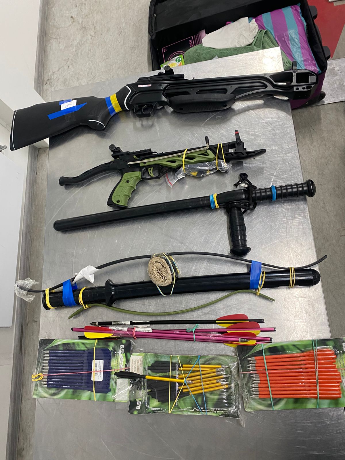 У ПП «Краківець-Корчова» британець намагався перетнути кордон з арбалетом і канабісом