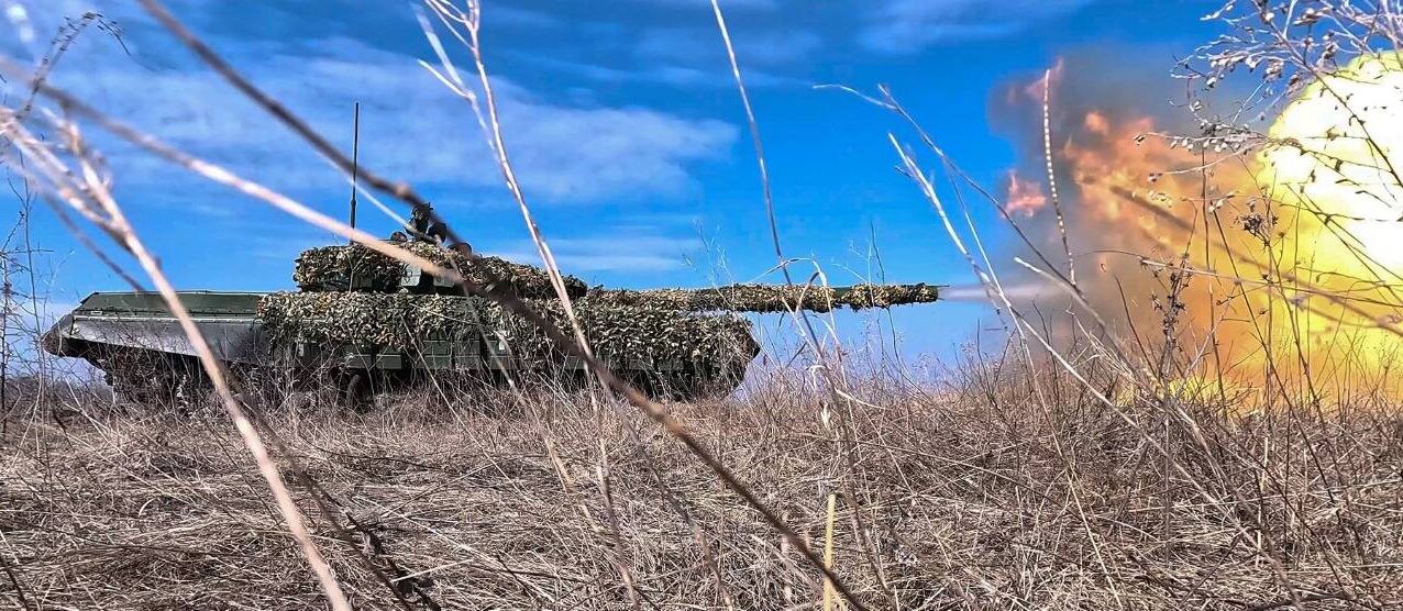 Втрати ворога: учора оборонці спалили 14 танків, 18 ББМ і 22 артсистеми росіян