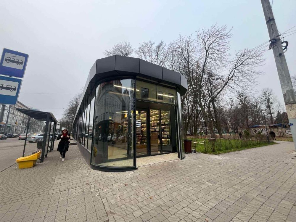 Оштрафували на понад 260 тисяч грн: місто вимагатиме демонтаж незаконних кіосків на вул. Героїв УПА