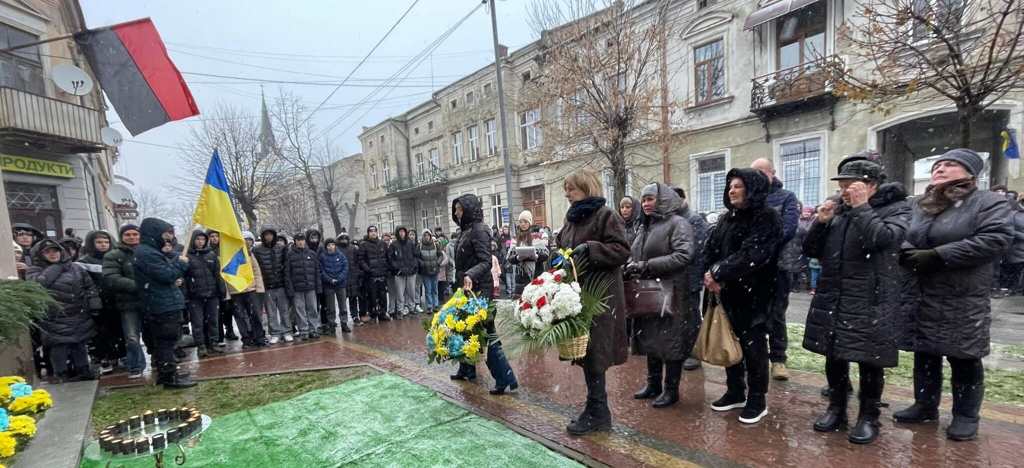 У Стрию відкрили шість пам’ятних дощок загиблим Захисникам-випускникам ліцею №6