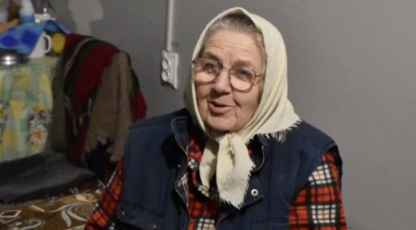 «Дуже прошу закінчення війни»: чому варто стати святим Миколаєм для літніх людей