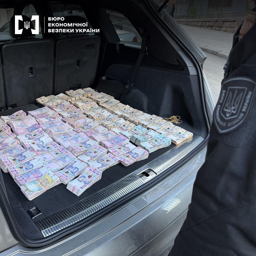 На Львівщині викрили компанію в ухиленні від сплати 12 млн грн податків