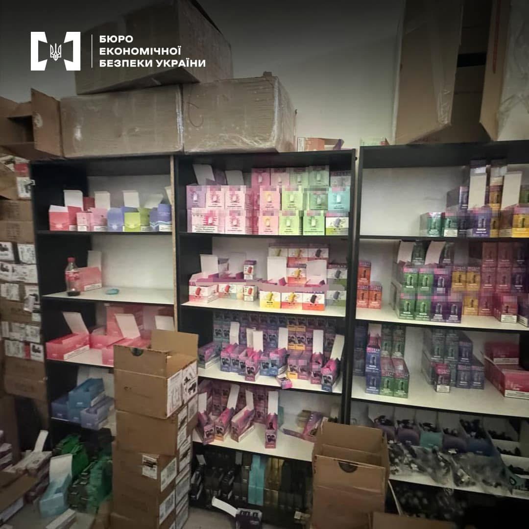 На Львівщині судитимуть жителя Стрия за продаж електронок без марок акцизного податку