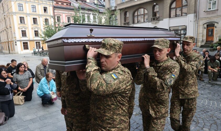 Завтра громада Львова попрощається із трьома Захисниками