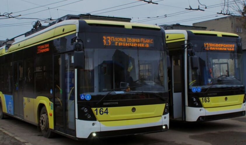 У Львові на маршрутах курсують три тролейбуси з автономним ходом