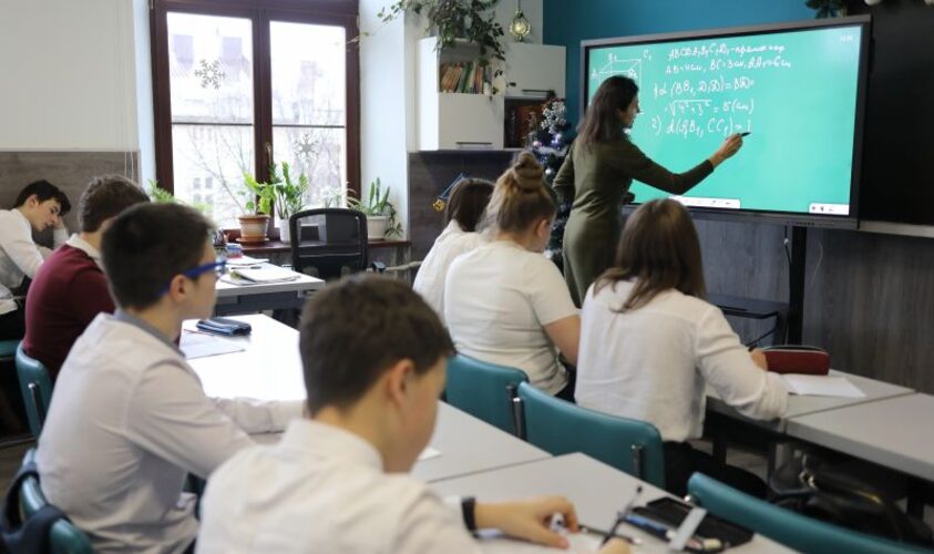 У Львові вчителі зможуть отримувати зарплату до 30 тисяч гривень