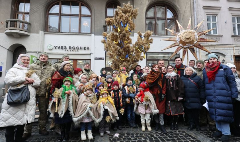 Львів’ян і гостей міста запрошують на відкриття головного різдвяного дідуха