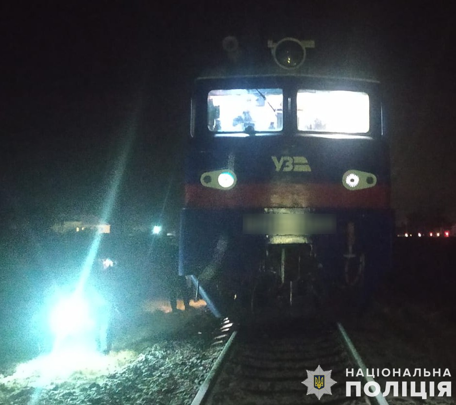 На Самбірщині пасажирський поїзд на смерть збив чоловіка