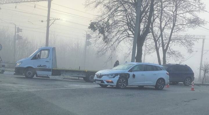 Зранку в Старому Самборі на Львівщині сталась масова ДТП (ВІДЕО)