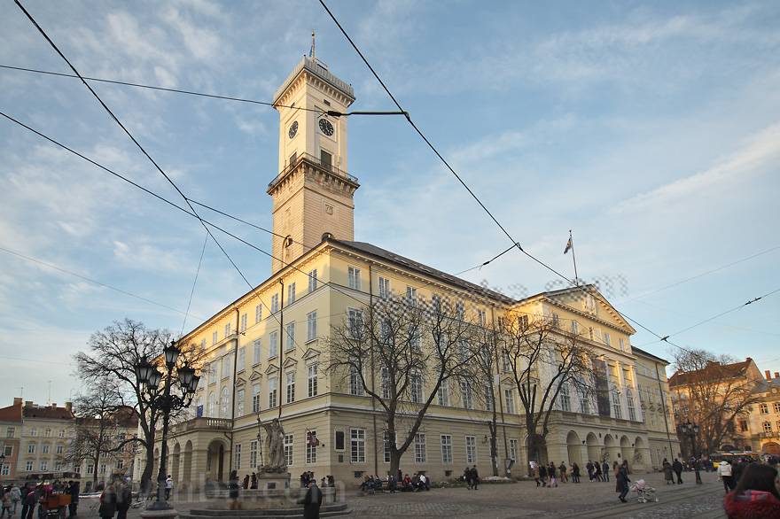 Піврічна охорона Львівської міської ради обійдеться платникам податків у 1,2 млн гривень