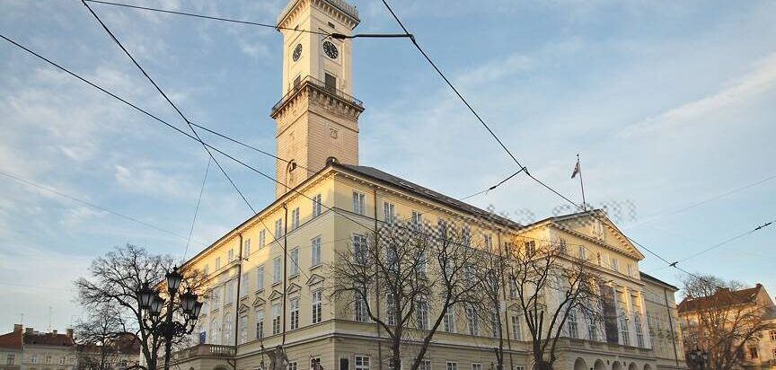 В департаменті житлового господарства та інфраструктури міськради Львова правоохоронці вилучили документи