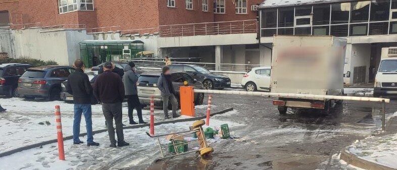 У Львові водій мікроавтобуса наїхав на 17-річного хлопця