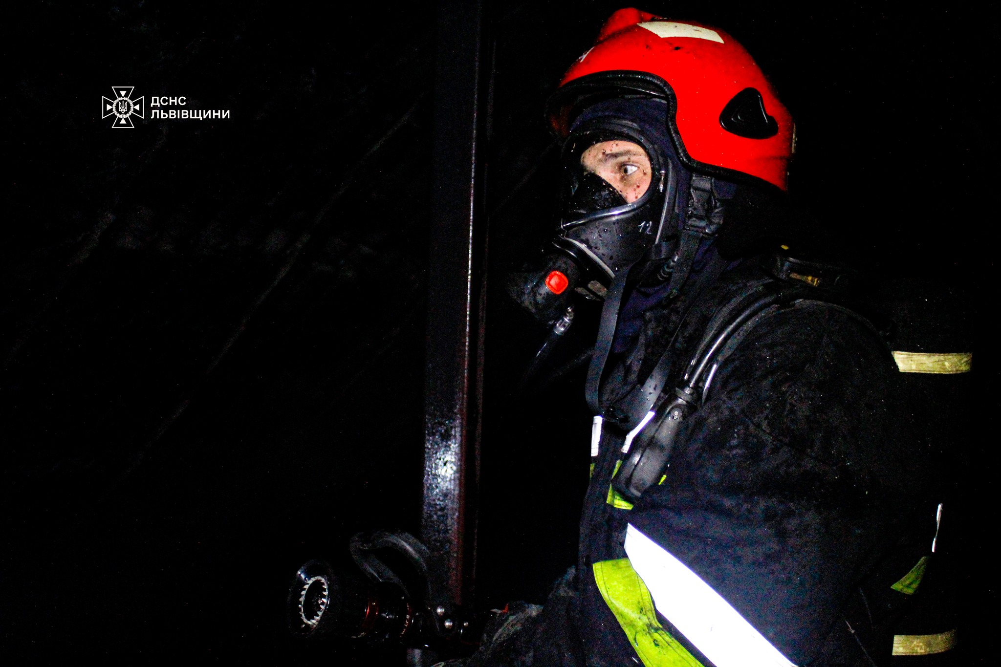 На Стрийщині вогнеборці ліквідували пожежу у житловому будинку: деталі