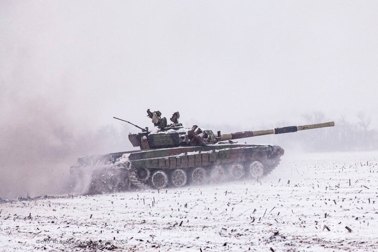 Втрати ворога: напередодні оборонці знищили 1 380 окупантів, 5 танків і 12 ББМ