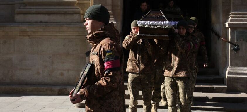 Без батька залишилися двоє синів: завтра у Львові попрощаються з Героєм Тарасом Сабадашем