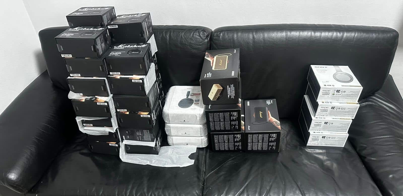 Прикрив шинами і помадами: на кордоні викрили чоловіка, який  «забув» задекларувати техніку на 600 тисяч гривень