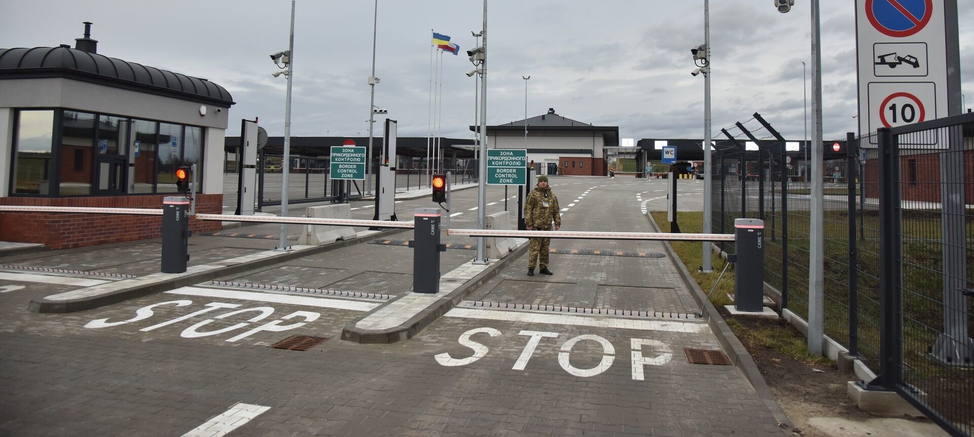 За місяць роботи ПП «Нижанковичі – Мальховичі» його перетнуло понад 24 тисячі осіб