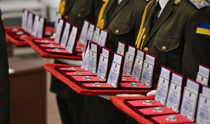 У Львові на День Соборності вшанували пам’ять 28 Героїв: посмертно нагородили «Почесним знаком Святого Юрія»