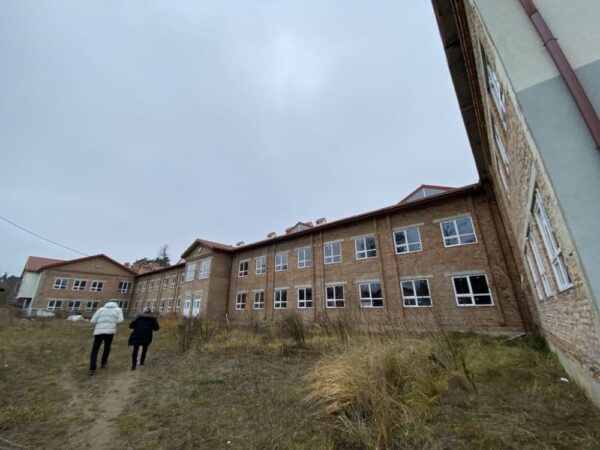 У Брюховичах розпочали добудову та розширення школи (ФОТО)