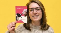 Домівка врятованих тварин розробила листівки до Дня закоханих