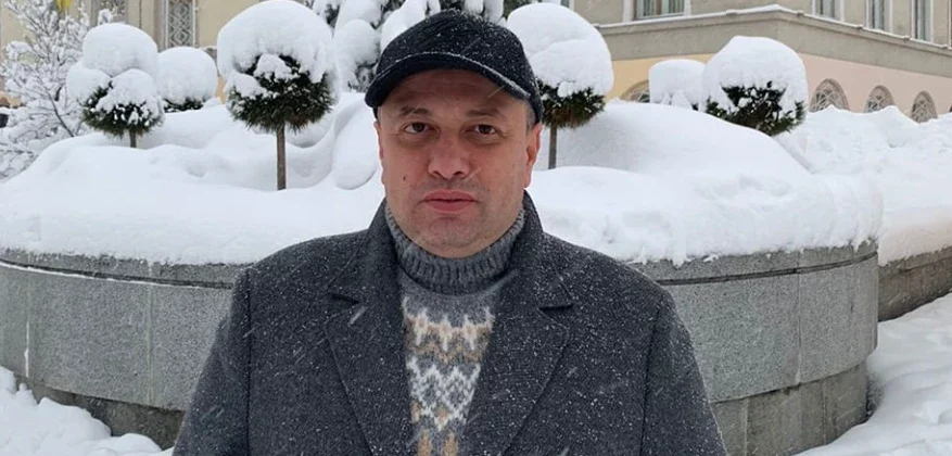 Авто 2015 року випуску за 49 тисяч грн: що задекларував дрогобицький депутат Володимир Дзерин, який втік від поліції