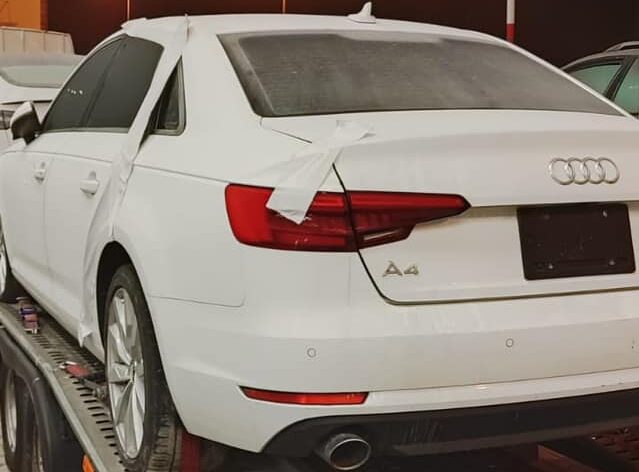 На кордоні зупинили «гуманітарне» AUDI, яке за фальшивими документами ввозив благодійний фонд