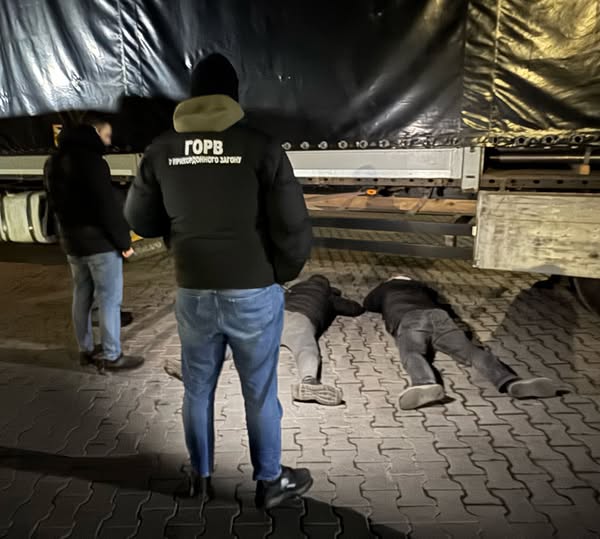 Правоохоронці Львівщини викрили чергову схему переправлення військовозобов’язаних за кордон