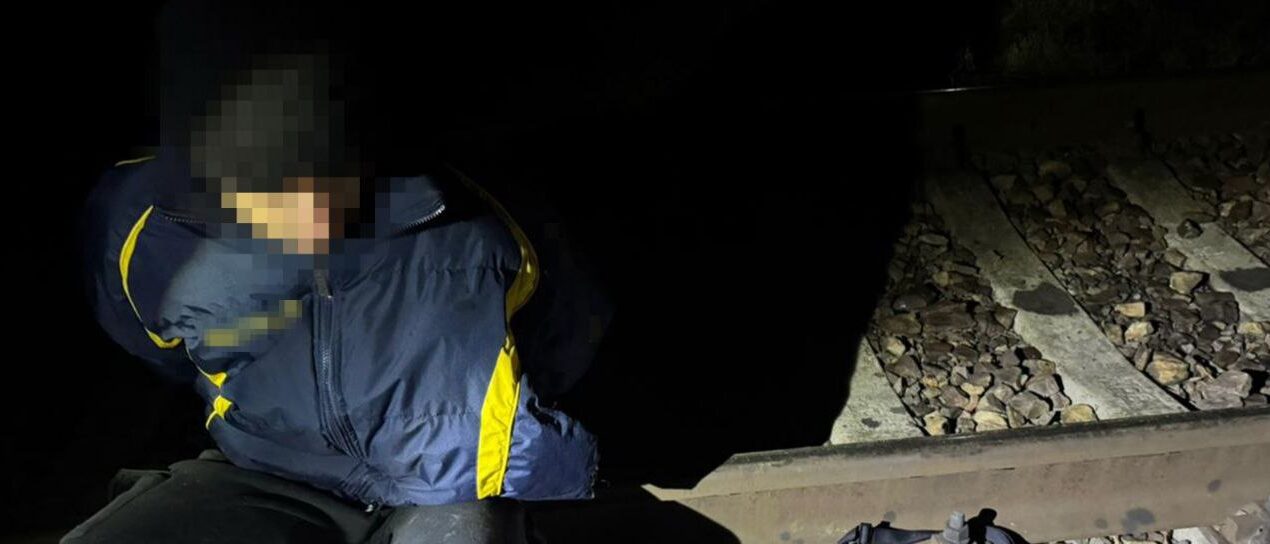 23-річний житель Львівщини на замовлення фсб намагався підірвати колію перед вантажним потягом