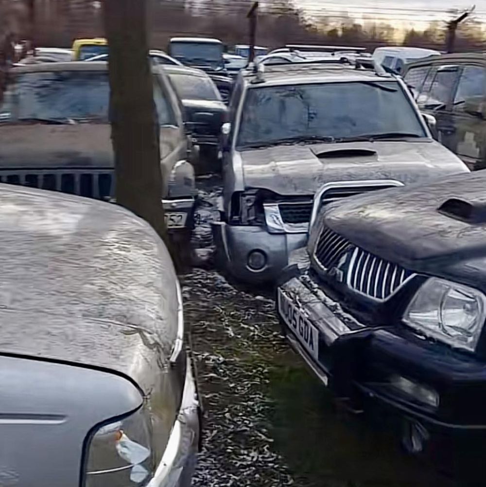 У Львові десятки пікапів простоюють на штрафмайданчику: Садовий пояснив ситуацію