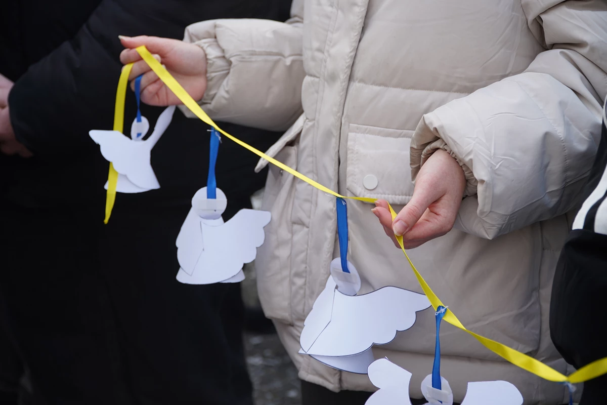 У Львові Героїв Небесної Сотні вшанували тихою акцією «Ангели Пам’яті»