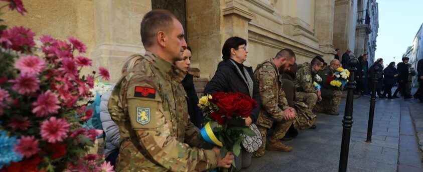 Завтра в громаді Львова попрощаються з трьома Героями